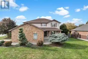 137 SEYMOUR Court, Lakeshore, Ontario N0R1A0, 5 Bedrooms Bedrooms, ,4 BathroomsBathrooms,All Houses,For Sale,SEYMOUR,25000674