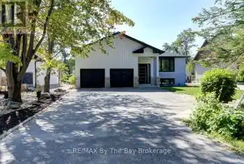 209854 HIGHWAY 26, Blue Mountains (Blue Mountain Resort Area), Ontario L9Y0L1, 5 Bedrooms Bedrooms, ,3 BathroomsBathrooms,All Houses,For Sale,HIGHWAY 26,X11918205