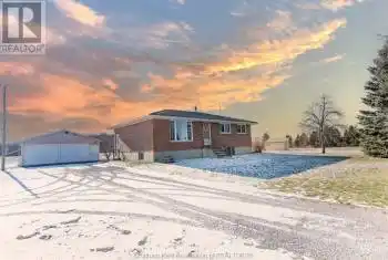 145 BENTPATH Line, Sombra, Ontario N0P2H0, 3 Bedrooms Bedrooms, ,1 BathroomBathrooms,Commercial,For Sale,BENTPATH,25000648