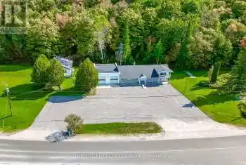 949 Raymond Road, Muskoka Lakes, Ontario P0B1M0, 3 Bedrooms Bedrooms, ,1 BathroomBathrooms,All Houses,For Sale,Raymond,X11918364