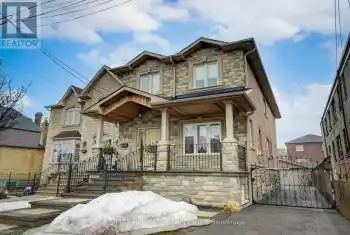 21 Thornton Avenue, Toronto (Caledonia-Fairbank), Ontario M6E2E3, 5 Bedrooms Bedrooms, ,4 BathroomsBathrooms,All Houses,For Sale,Thornton,W11918431