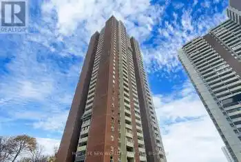 3 Massey Square Unit# 3604, Toronto (Crescent Town), Ontario M4C5L5, 3 Bedrooms Bedrooms, ,1 BathroomBathrooms,Condo,For Sale,Massey,E11918927