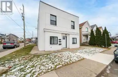 32 Britannia Avenue Hamilton (Crown Point) Ontario L8H1W4