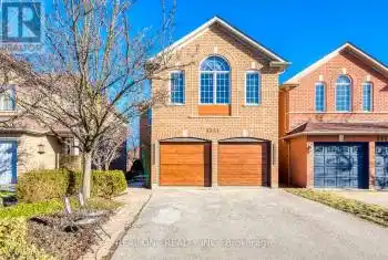 2321 Yorktown Circle, Mississauga (Central Erin Mills), Ontario L5M5Y1, 4 Bedrooms Bedrooms, ,4 BathroomsBathrooms,All Houses,For Sale,Yorktown,W11919910