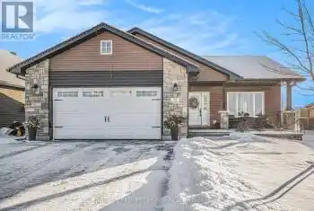 72 Otteridge Drive, Renfrew, Ontario K7V0A1, 4 Bedrooms Bedrooms, ,3 BathroomsBathrooms,All Houses,For Sale,Otteridge,X11921507