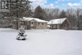 6731 COUNTY ROAD 121, Haliburton, Ontario K0M2K0, 3 Bedrooms Bedrooms, ,1 BathroomBathrooms,All Houses,For Sale,COUNTY ROAD 121,40690251