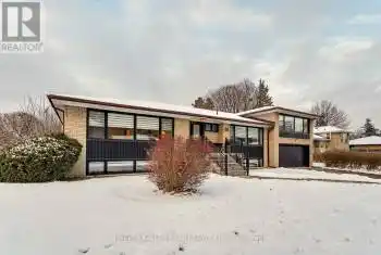 58 Palm Drive, Toronto (Clanton Park), Ontario M3H2B7, 5 Bedrooms Bedrooms, ,4 BathroomsBathrooms,All Houses,For Sale,Palm,C11922266