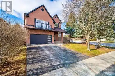 245 Romain Crescent Oakville (College Park) Ontario L6H5A5