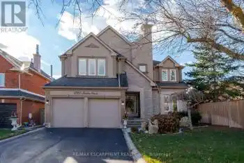 1225 Saddler Circle, Oakville (1007 - GA Glen Abbey), Ontario L6M2X5, 5 Bedrooms Bedrooms, ,4 BathroomsBathrooms,All Houses,For Sale,Saddler,W11924811