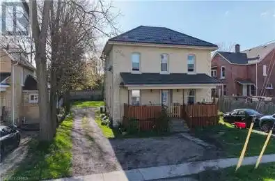 34 YOUNG Street Woodstock Ontario N4S3L5