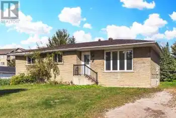 221 Phillips Street, Barrie (Ardagh), Ontario L4N3V2, 3 Bedrooms Bedrooms, ,1 BathroomBathrooms,All Houses,For Sale,Phillips,S11925150