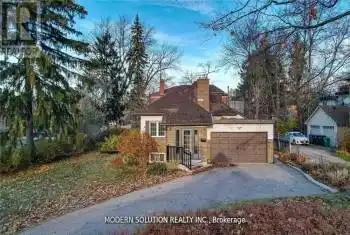 28 Forest Avenue, Mississauga (Port Credit), Ontario L5G1K8, 5 Bedrooms Bedrooms, ,2 BathroomsBathrooms,All Houses,For Sale,Forest,W11925302