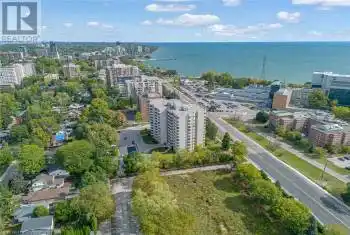 1201 NORTH SHORE Boulevard Unit# 606, Burlington, Ontario L7S1Z5, 2 Bedrooms Bedrooms, ,2 BathroomsBathrooms,Condo,For Sale,NORTH SHORE,40687860