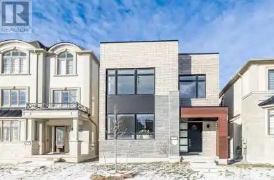 12 York Downs Boulevard Markham (Angus Glen) Ontario L6C3J7