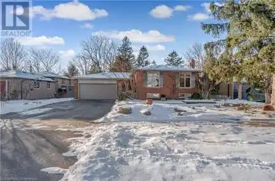 15 LAURENDALE Avenue Waterdown Ontario L8B0B3