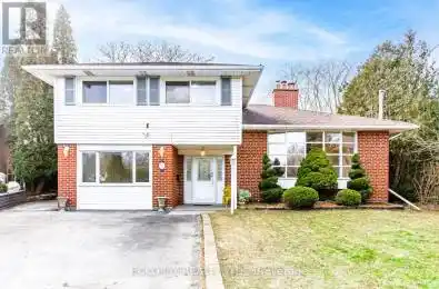 57 Marthclare Avenue Toronto (Parkwoods-Donalda) Ontario M3A1E1