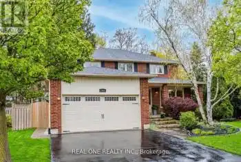 1054 Montrose Abbey Drive, Oakville (Glen Abbey), Ontario L6M1E7, 5 Bedrooms Bedrooms, ,3 BathroomsBathrooms,All Houses,For Rent,Montrose Abbey,W11929099