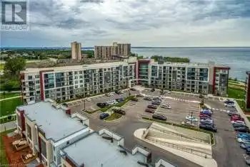 125 SHOREVIEW Place Unit# 329, Stoney Creek, Ontario L8E6G4, 2 Bedrooms Bedrooms, ,1 BathroomBathrooms,Condo,For Sale,SHOREVIEW,40691289