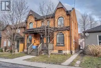 27 Grove Street, Hamilton (Corktown), Ontario L8N1P4, 3 Bedrooms Bedrooms, ,3 BathroomsBathrooms,All Houses,For Sale,Grove,X11929544