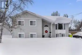 2166 Queen ST E, Sault Ste. Marie, Ontario P6A5T7, 4 Bedrooms Bedrooms, ,2 BathroomsBathrooms,All Houses,For Sale,2166 Queen ST E,SM250128