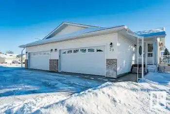 #39 4410 52 AV Unit# 39, Wetaskiwin, Alberta T9A3M1, 3 Bedrooms Bedrooms, ,3 BathroomsBathrooms,All Houses,For Sale,Norwood,#39 4410 52 AV,E4418589