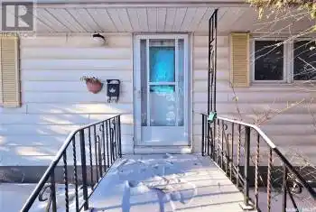 1120 Cumberland AVENUE S, Saskatoon, Saskatchewan S7L2L7, 3 Bedrooms Bedrooms, ,2 BathroomsBathrooms,All Houses,For Sale,Holliston,1120 Cumberland AVENUE S,SK993249