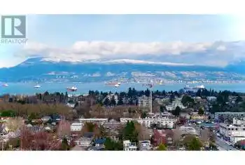 3762 13TH Avenue, Vancouver, British Columbia V6R2S6, 3 Bedrooms Bedrooms, ,2 BathroomsBathrooms,All Houses,For Sale,13TH,R2957819