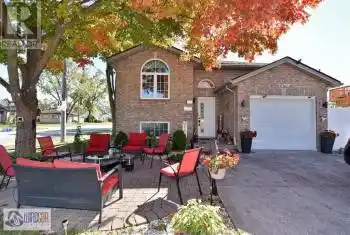 1498 MARK, Windsor, Ontario N9B3G2, 5 Bedrooms Bedrooms, ,2 BathroomsBathrooms,All Houses,For Sale,MARK,25001252