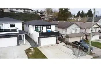 32927 3RD Unit# 32927, Mission, British Columbia V2V1N2, 6 Bedrooms Bedrooms, ,4 BathroomsBathrooms,All Houses,For Sale,3RD,R2956972