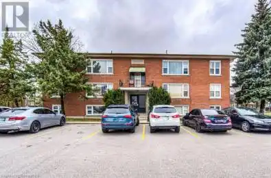 15 FLORAL Crescent Kitchener Ontario N2G3B3