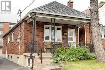 134 Locksley Avenue, Toronto (Briar Hill-Belgravia), Ontario M6B3N5, 2 Bedrooms Bedrooms, ,2 BathroomsBathrooms,All Houses,For Sale,Locksley,W11935126