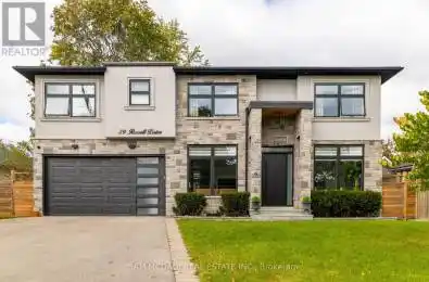 89 Russell Drive Oakville (College Park) Ontario L6H1L4