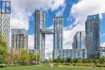 21 Iceboat Terrace Unit# 932, Toronto (Waterfront Communities), Ontario M5V4A9, 2 Bedrooms Bedrooms, ,1 BathroomBathrooms,Condo,For Sale,Iceboat,C11937379