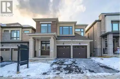 2112 Coppermine Street Oshawa (Kedron) Ontario L1L0V1