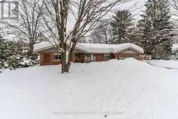 840 Muskoka Beach Road, Gravenhurst (Muskoka (S)), Ontario P1P1A5, 4 Bedrooms Bedrooms, ,4 BathroomsBathrooms,All Houses,For Sale,Muskoka Beach,X11937783