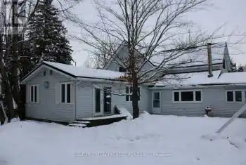 4077 Monck Road, Kawartha Lakes (Coboconk), Ontario K0M1K0, 5 Bedrooms Bedrooms, ,2 BathroomsBathrooms,All Houses,For Sale,Monck,X11937180