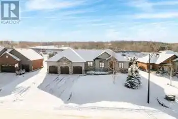 25 MENNILL Drive, Springwater (Snow Valley), Ontario L0L1Y3, 4 Bedrooms Bedrooms, ,4 BathroomsBathrooms,All Houses,For Sale,MENNILL,S11938843