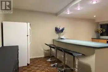 188 Spadina Avenue Unit# 301-BR4, Toronto (Kensington-Chinatown), Ontario M5T3A4, 4 Bedrooms Bedrooms, ,2 BathroomsBathrooms,Condo,For Rent,Spadina,C11939752