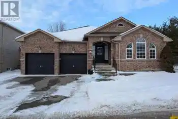 16 Imperial Crown Lane, Barrie (Innis-Shore), Ontario L4N0T4, 5 Bedrooms Bedrooms, ,4 BathroomsBathrooms,All Houses,For Sale,Imperial Crown,S11940411