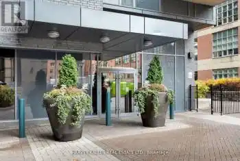 478 King Street Unit# 301, Toronto (Waterfront Communities), Ontario M5V0A8, 2 Bedrooms Bedrooms, ,2 BathroomsBathrooms,Condo,For Sale,King,C11941210