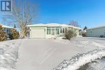 9 Reynolds Place, Prince Edward County (Wellington), Ontario K0K3L0, 2 Bedrooms Bedrooms, ,2 BathroomsBathrooms,All Houses,For Sale,Reynolds,X11941422