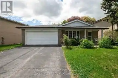 12 Mollard Road Toronto (Agincourt North) Ontario M1S2L4