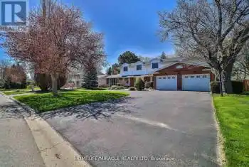 17 Ridgehill Drive, Brampton (Brampton South), Ontario L6Y2C3, 7 Bedrooms Bedrooms, ,5 BathroomsBathrooms,All Houses,For Sale,Ridgehill,W11942420