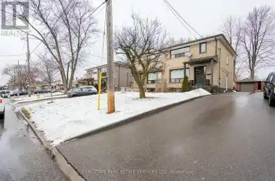 47 Foxrun Avenue Toronto (Downsview-Roding-CFB) Ontario M3L1L9