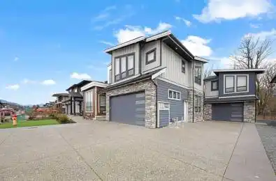 6420 FAIRWAY Street Chilliwack British Columbia V2R0Z8