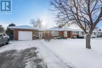 31 Broderick Avenue, Thorold (557 - Thorold Downtown), Ontario L2V2H7, 3 Bedrooms Bedrooms, ,2 BathroomsBathrooms,All Houses,For Sale,Broderick,X11943594