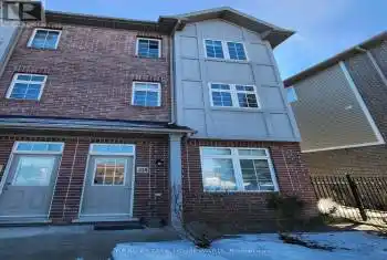 27A Oak Street, Toronto (Weston), Ontario M9N0A4, 2 Bedrooms Bedrooms, ,1 BathroomBathrooms,All Houses,For Rent,Oak,W11944738