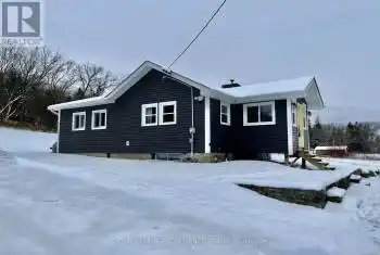 2237 County Rd 3, Prince Edward County (Ameliasburgh), Ontario K0K1L0, 1 Bedroom Bedrooms, ,1 BathroomBathrooms,All Houses,For Sale,County Rd 3,X11945132