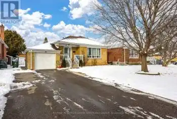 68 Acton Avenue, Toronto (Bathurst Manor), Ontario M3H4H1, 5 Bedrooms Bedrooms, ,2 BathroomsBathrooms,All Houses,For Sale,Acton,C11946152