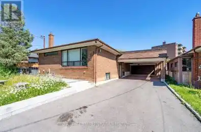 11 Jacinta Drive Toronto (Rustic) Ontario M6L1H6